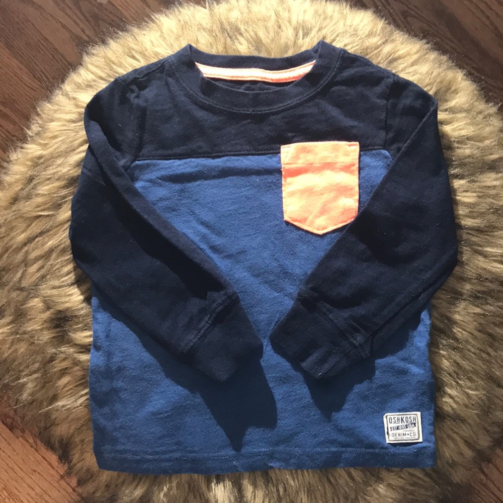 Oshkosh B’gosh Long Sleeve Tee w/ Pocket. Size 2T